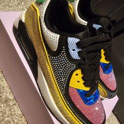 Tennis Shoes (Crystals)