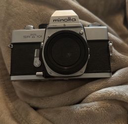 Minolta SRT 101