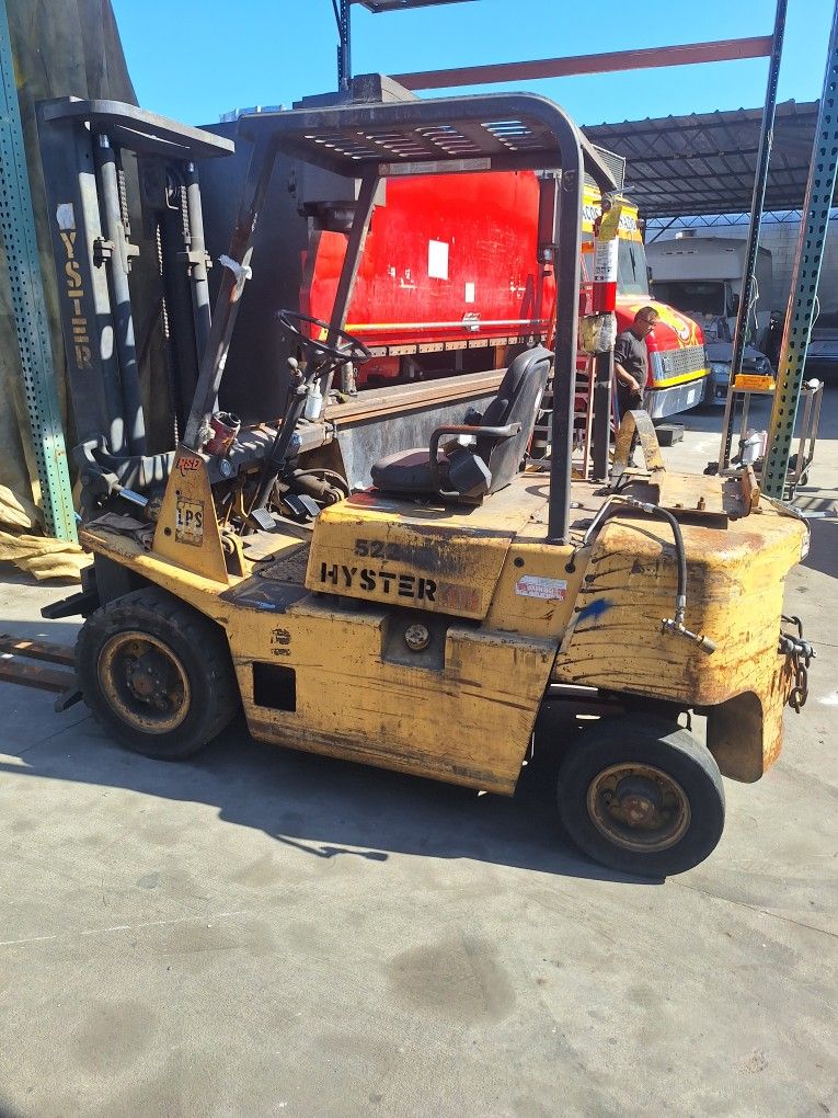 Forklift