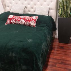 California King Green Bed Throw, Fluffy, Soft New