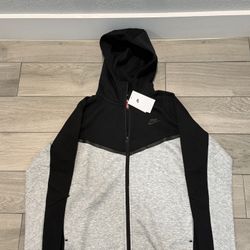 Nike tech Hoodie Gray And Black