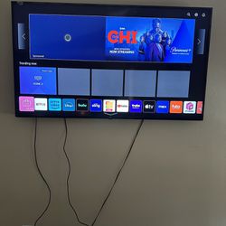70 Inch LG Smart Tv 