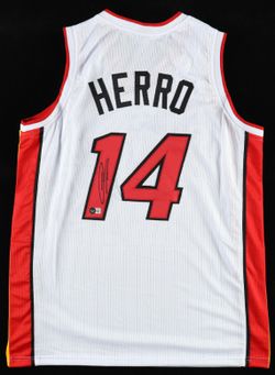 Tyler Herro Signed Jersey (Beckett)
