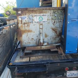 Fork Trash Can