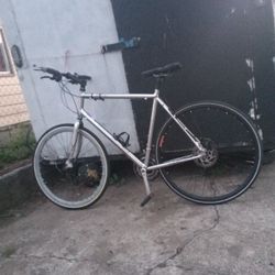 Sirrus Specialized Bike