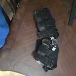 Knee Brace Full Adjustable 