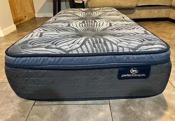 : Serta Perfect Sleeper Twin Mattress