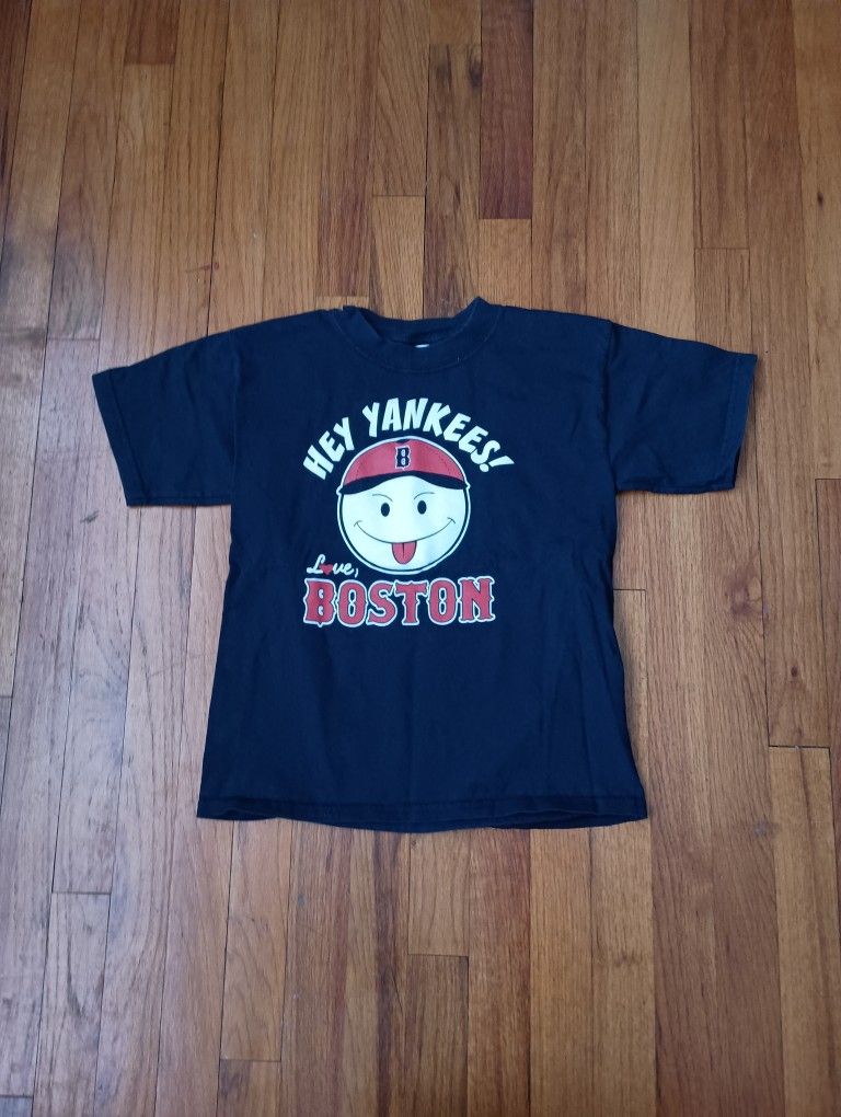 NWOT, Youth Boys Navy Blue Boston Red Socks T-shirt in Youth Small