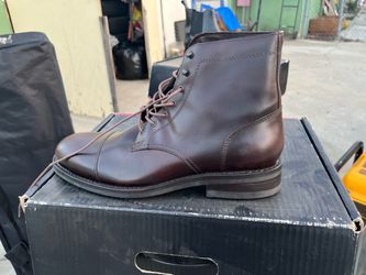 I have 2 wolvering boots one dark brown nd one black size 9 nd9.5