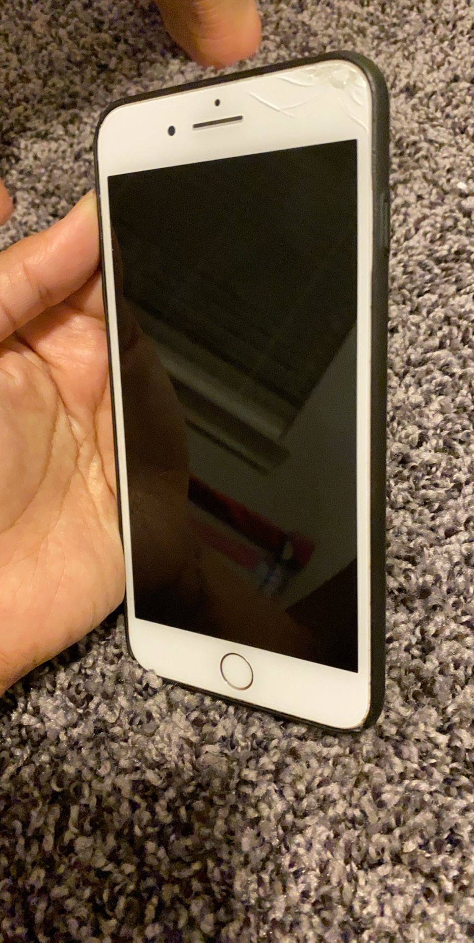 iPhone 8 Plus white 64Gb cracked