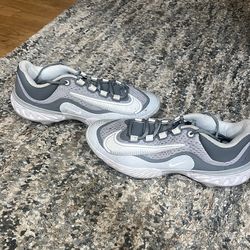 Nike react metal baseball cleats size 10