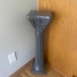 Gray  Roman column