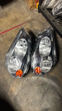 Infiniti G 37 coupe headlights