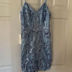 NWT Junior Dress - Size M