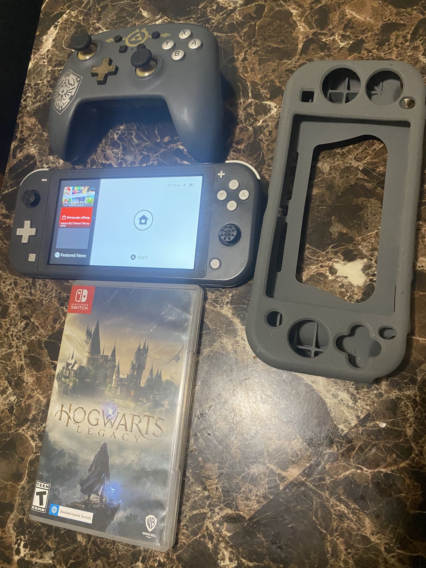  Nintendo Switch Lite With 2 Games one controller 140 OBO