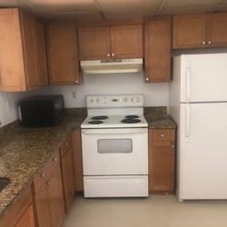 Rent 2,100 .  2 Bedroom 2.5 Bath Both Bedroom Master With Private Bathroom Inside 