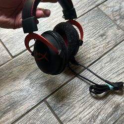 PS4 gaming headset hyper X cloud