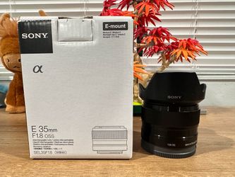Sony E 35mm lens