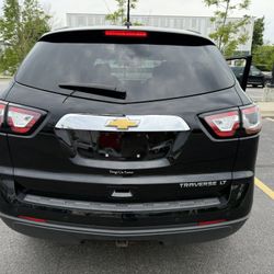 2016 Chevy Traverse LT Low Miles 