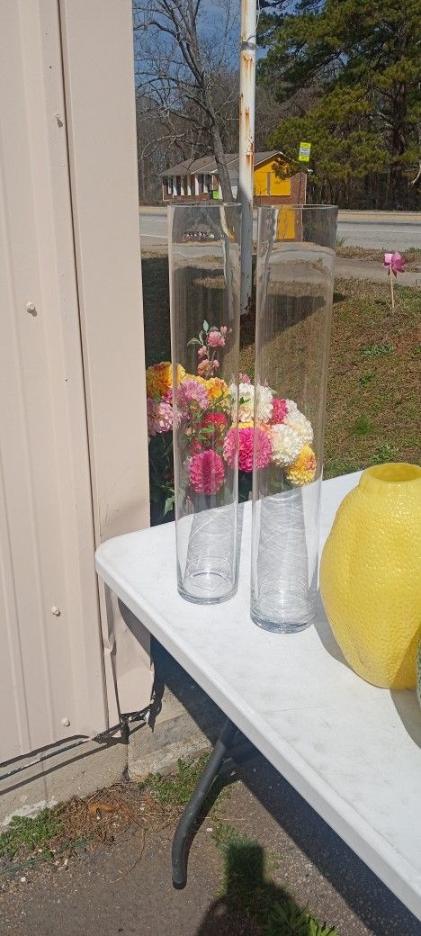 New 25in Tall Clear Cylinders 21 Each Have 8