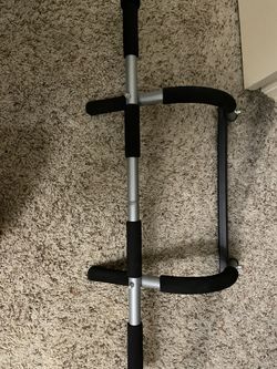 Iron Gym Pull Up Bar