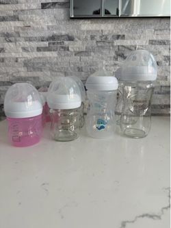 Free Phillip Avent Glass & Plasc Bottles