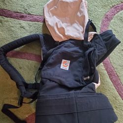 Ergo Baby Carrier Like New