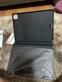 iPad Case With Wireless Keyboard