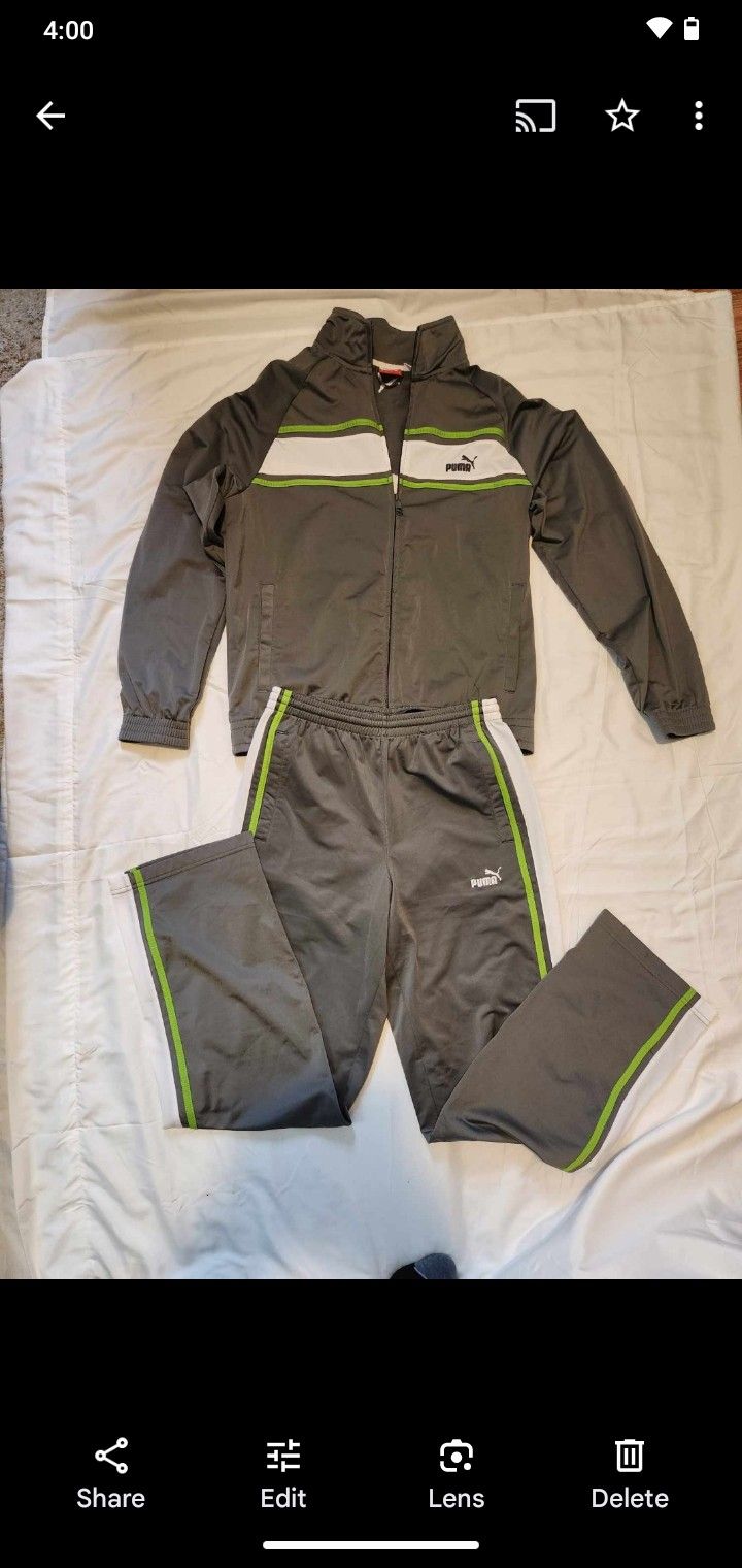 Puma Sweatsuit Like New Top Size M Bottom Size S