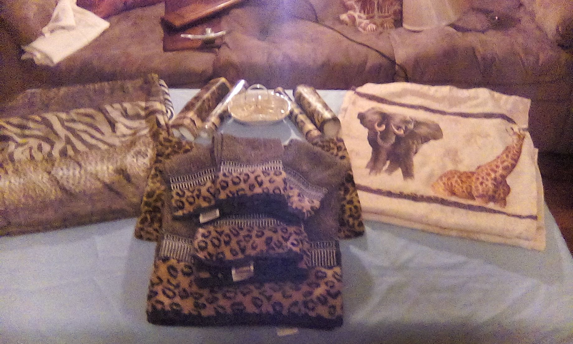 10+ - Piece African Safari Bathroom Set