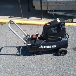 Husky 8 Gallon 150 Psi Air Compressor