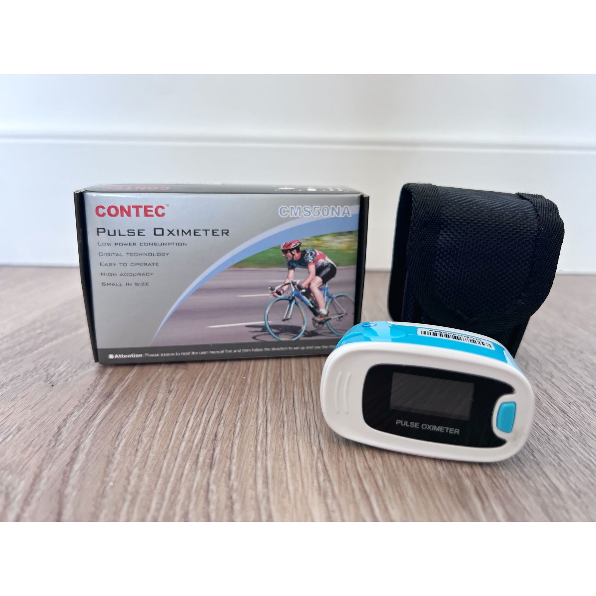 Pulse oximeter to measure blood oxygen saturation pulse rate 
