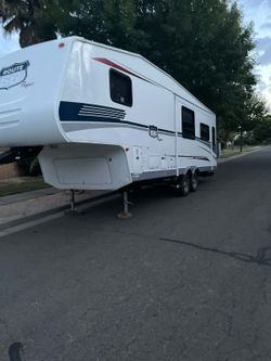 Route 66 Flyer Fifth Wheel Trailer