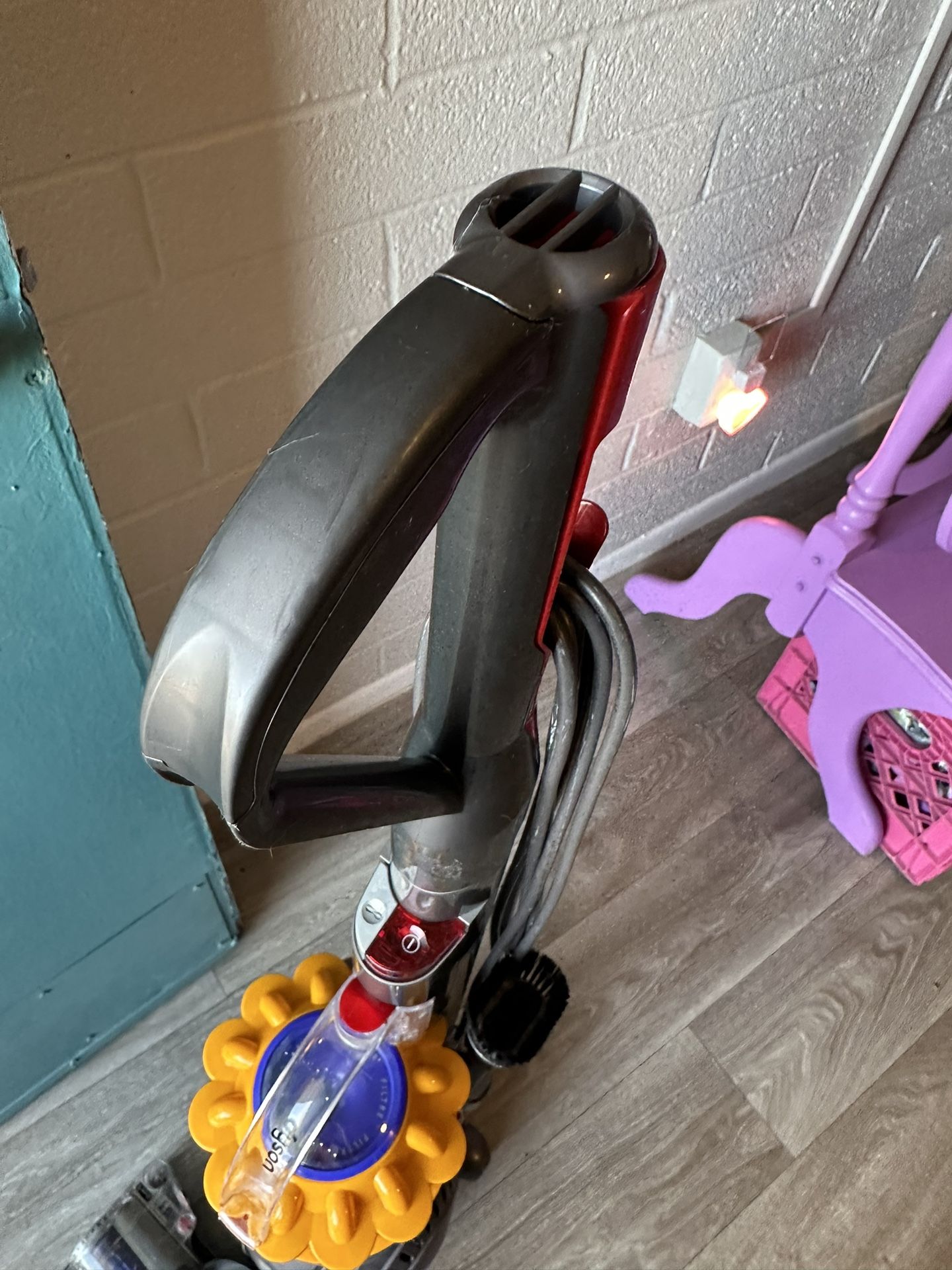 Dyson Vacuum Works!