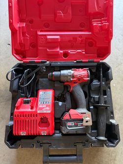 Milwaukee M18 FUEL Hammer Drill Kit w/ 5.0Ah Battery, Charger & Case