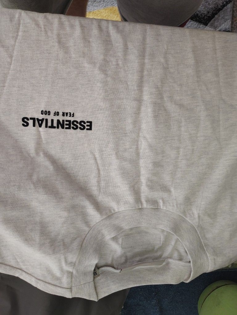 Essentials Xl Brand New Tags