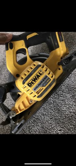 Dewalt Saw