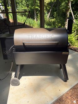Traeger pallet smoker/ barbecue
