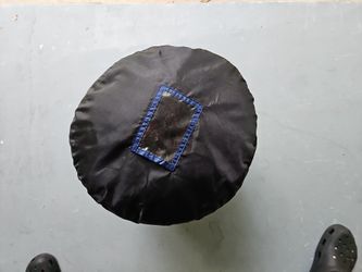 SLEEPING BAG, LIKE NEW