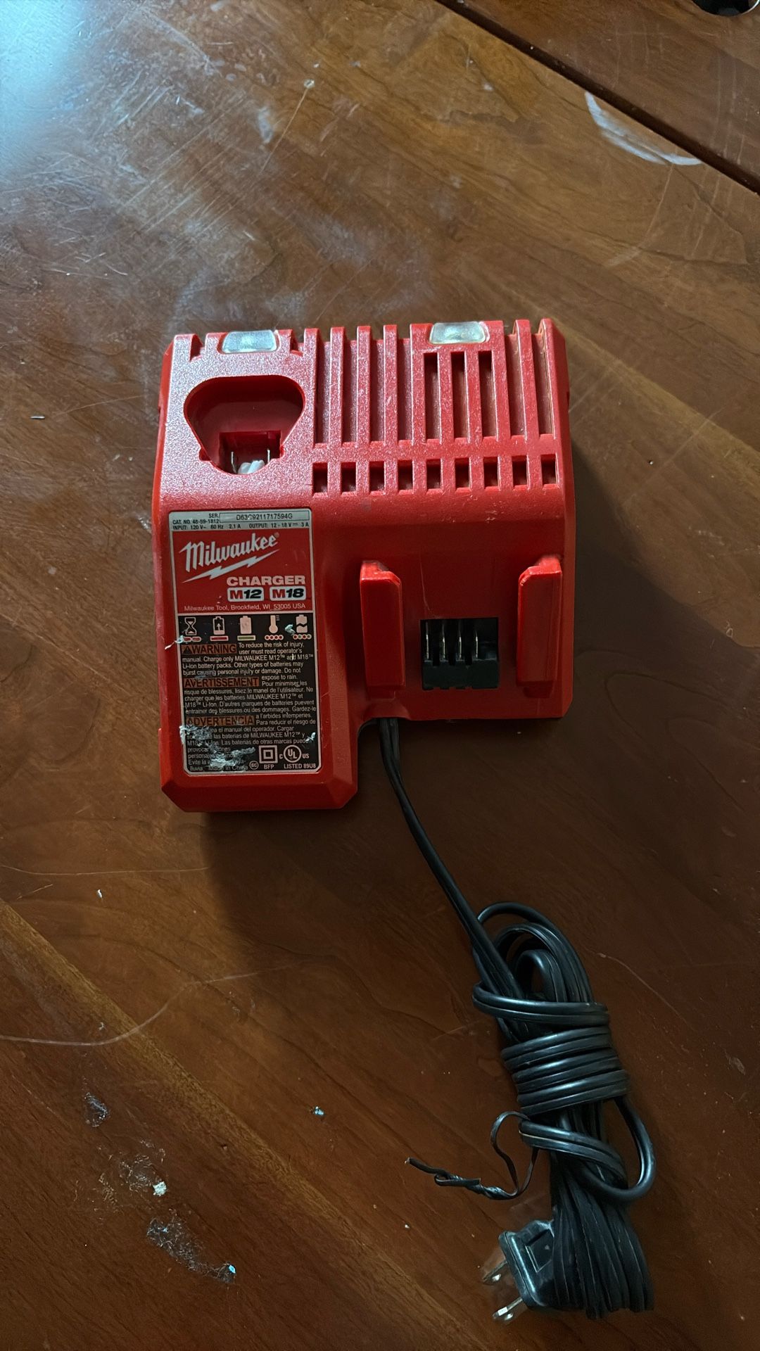 Milwaukee Charger M18/m12