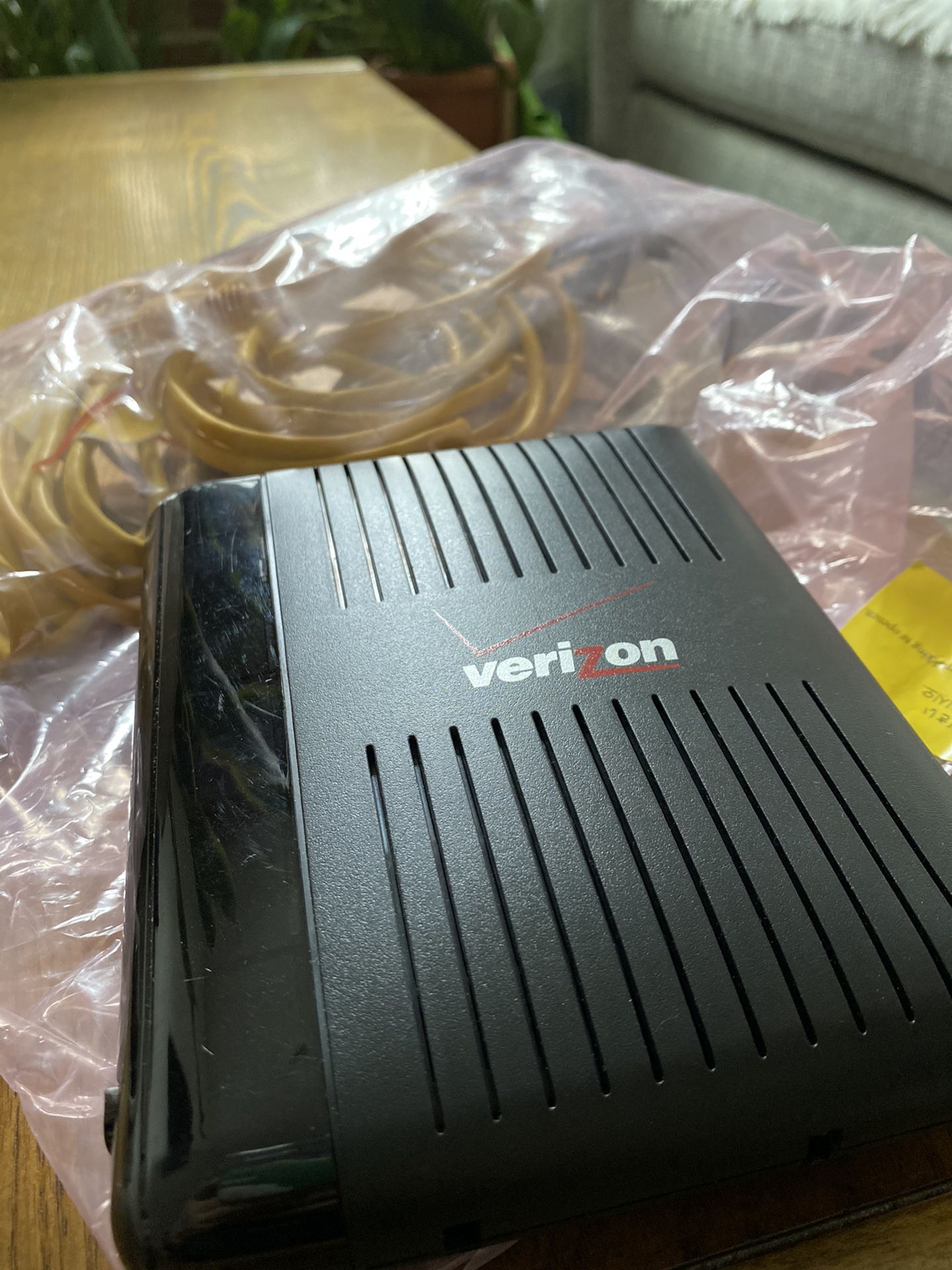 Wireless Modem Router in Like-New Condition