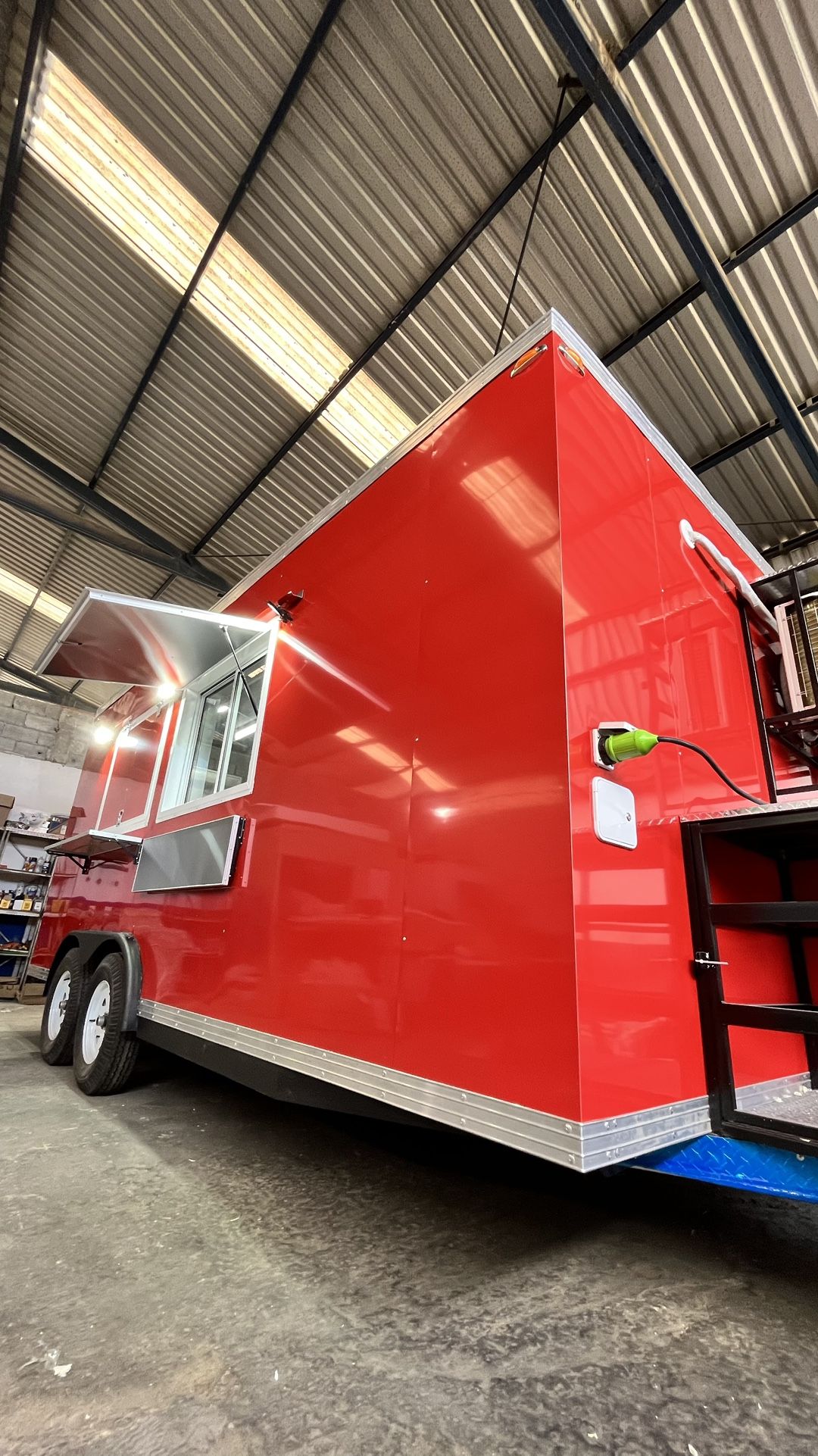 FOOD TRAILER 8X18FT