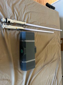 Ahsoka tano lightsaber