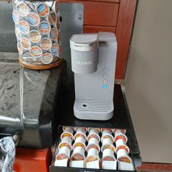 Keurig Coffee Bundle EVERYTHING IN PIC INCLUDED