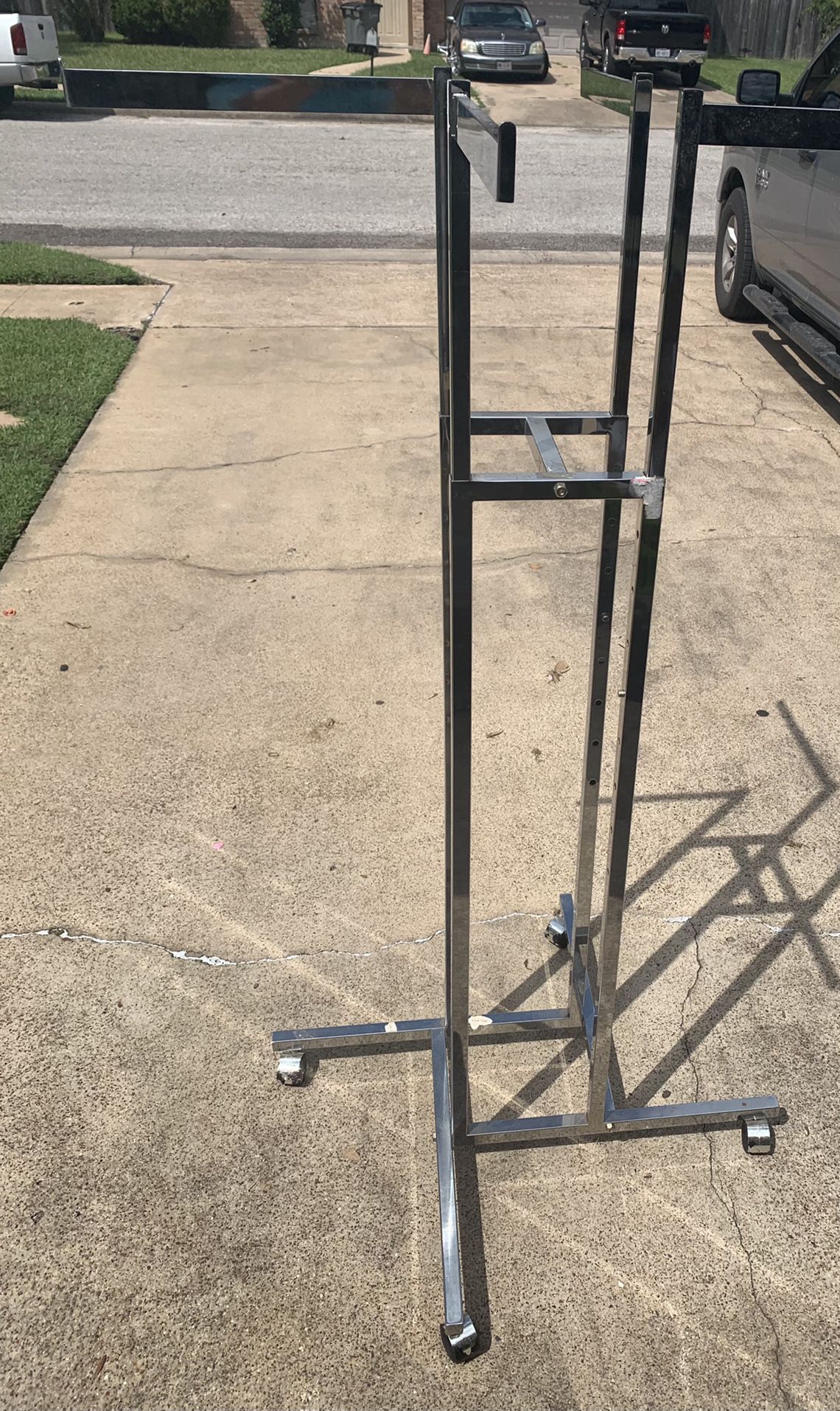 Metal Clothes Rack With Casters