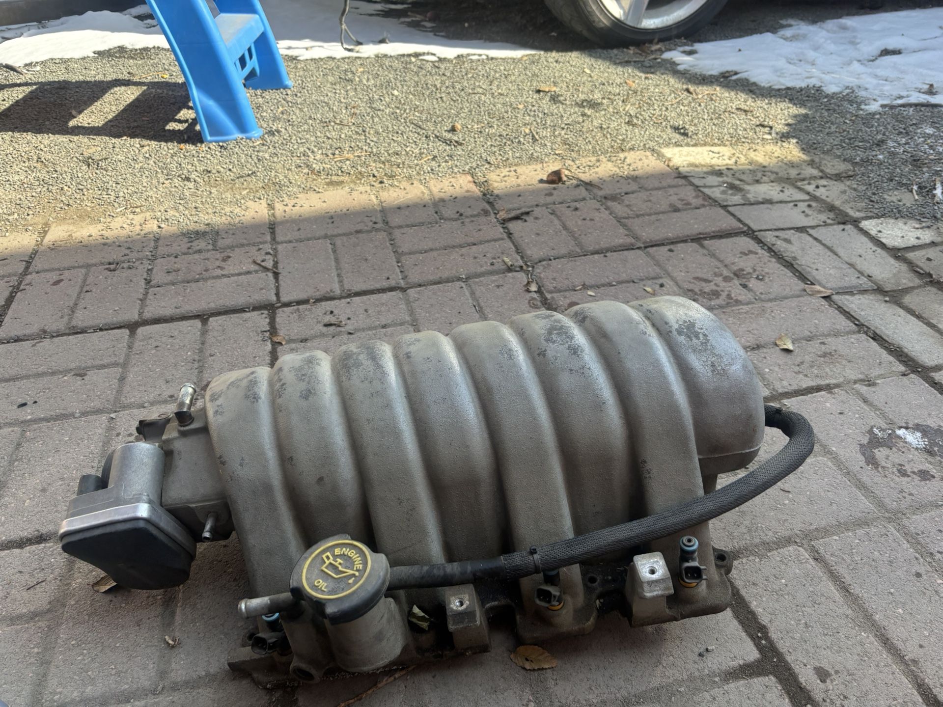 6.1 Hemi Manifold