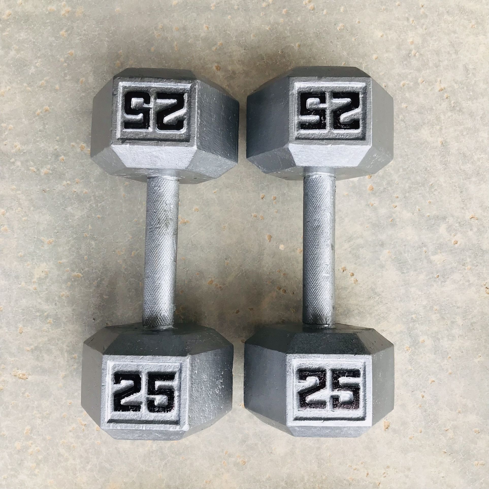 25 Lb Dumbbells Set