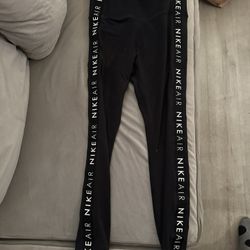 Nike air workout leggings