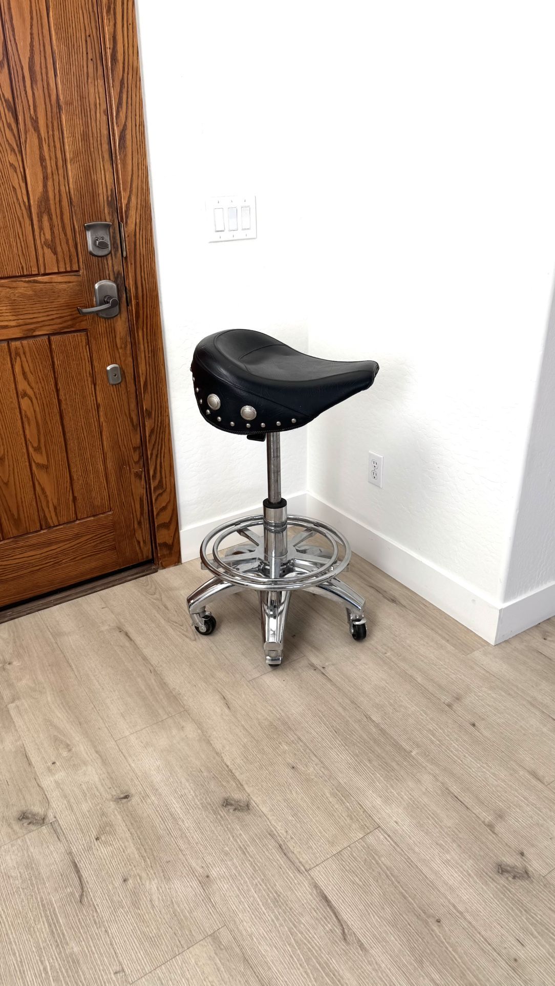 Vintage Motorcycle Saddle Seat Biker Swivel Bar Stool Harley Davidson Style