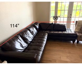 Sectional in leather